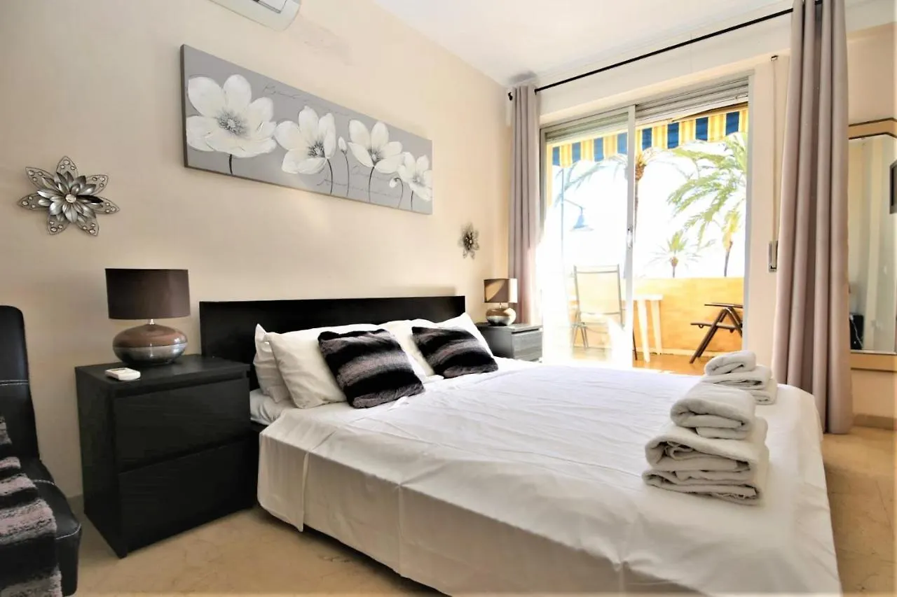 Apartment London Estepona